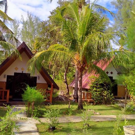 Dea Gili Cottages Ilhas Gili Exterior foto